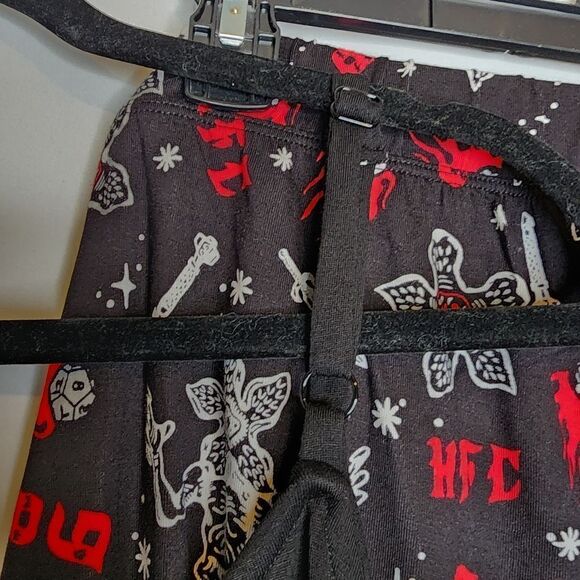 5X 28W Torrid Black Stranger Things Pajama Set Tank Shorts Demogorgon Hunter Red - Picture 6 of 10